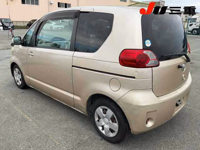 TOYOTA PORTE
