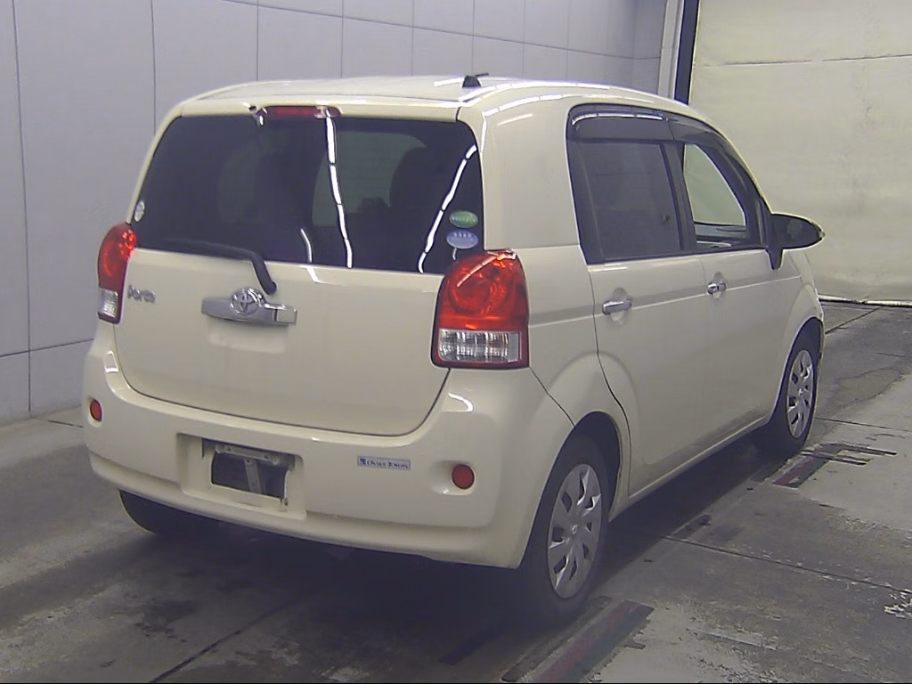TOYOTA PORTE