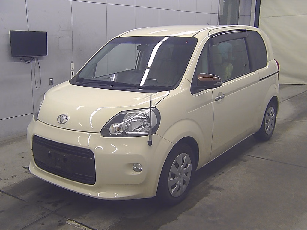TOYOTA PORTE