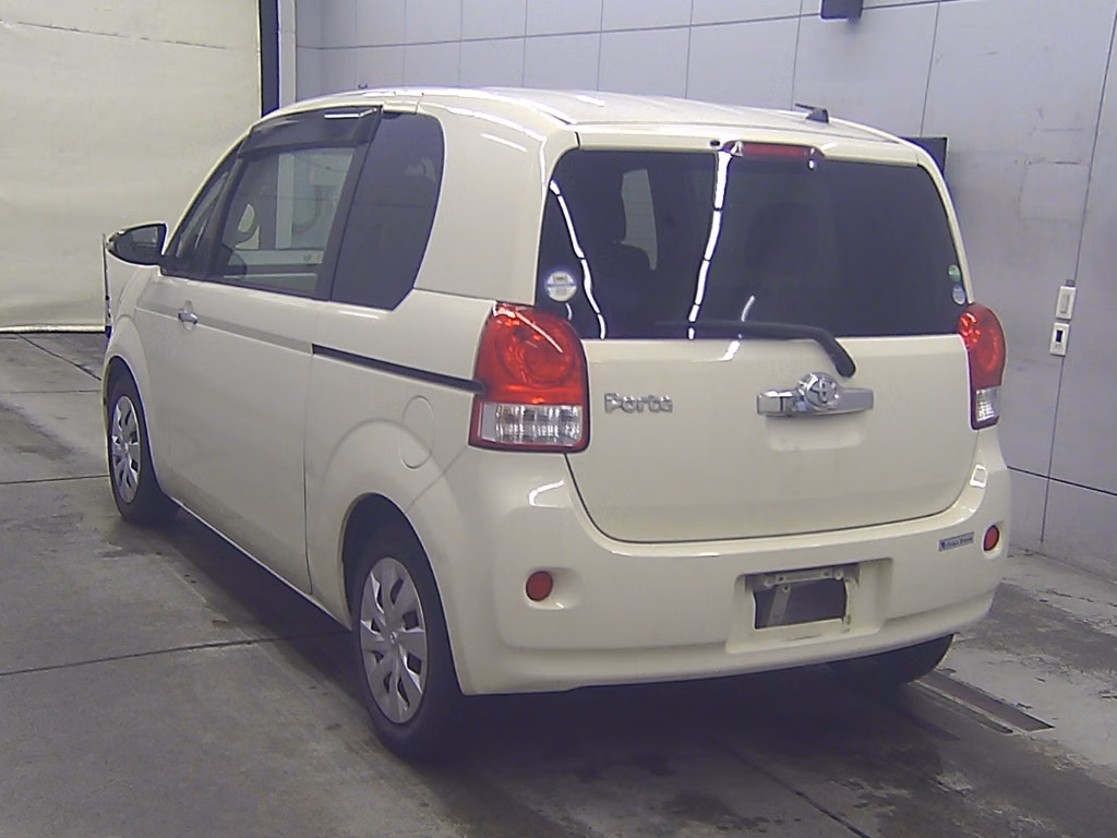 TOYOTA PORTE