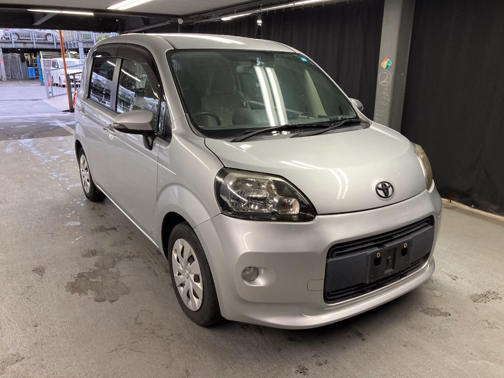 TOYOTA PORTE