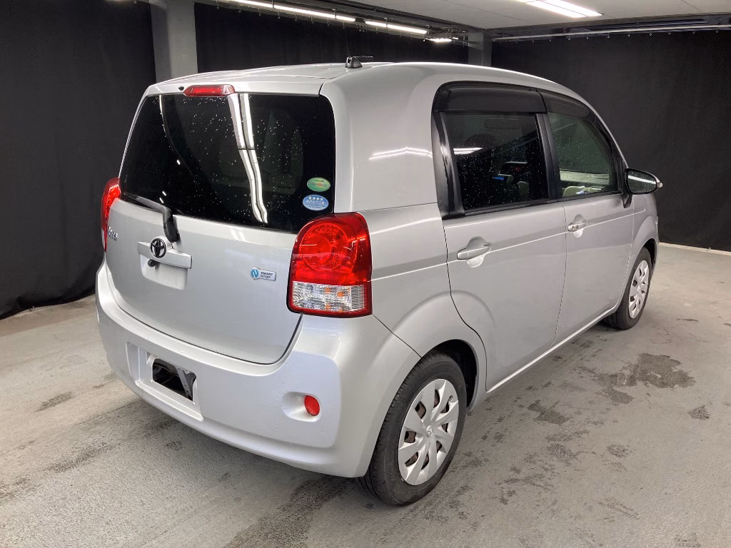TOYOTA PORTE