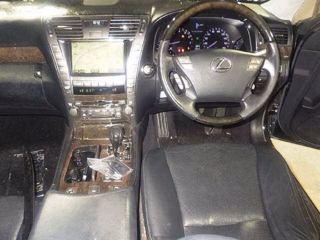 LEXUS LS460