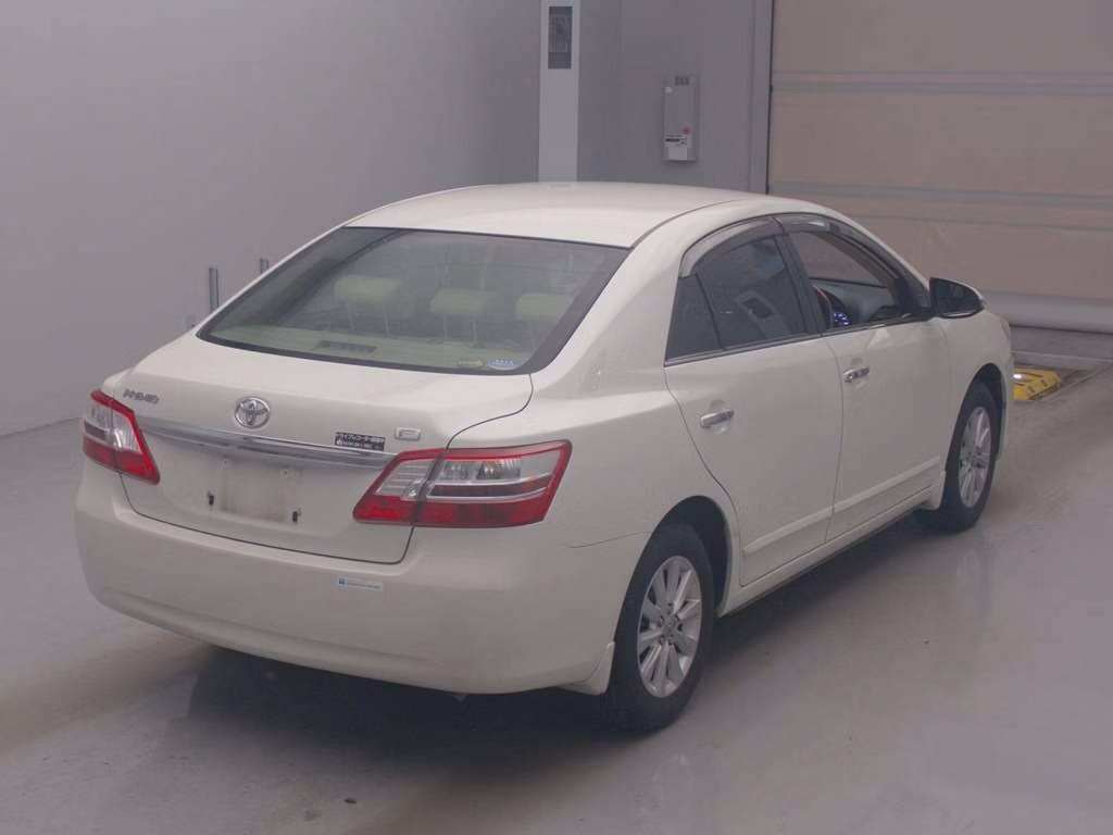 TOYOTA PREMIO