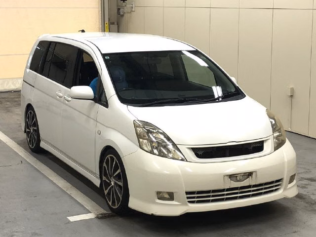 TOYOTA ISIS