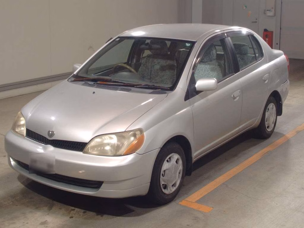TOYOTA PLATZ