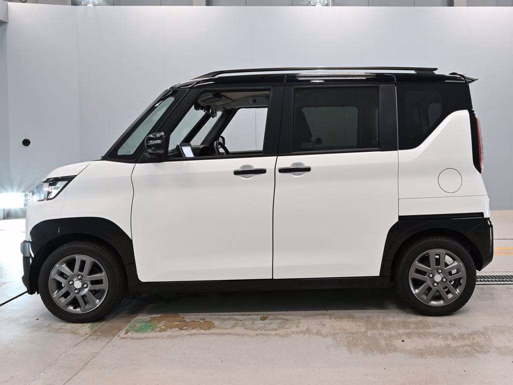 MITSUBISHI DELICA MINI