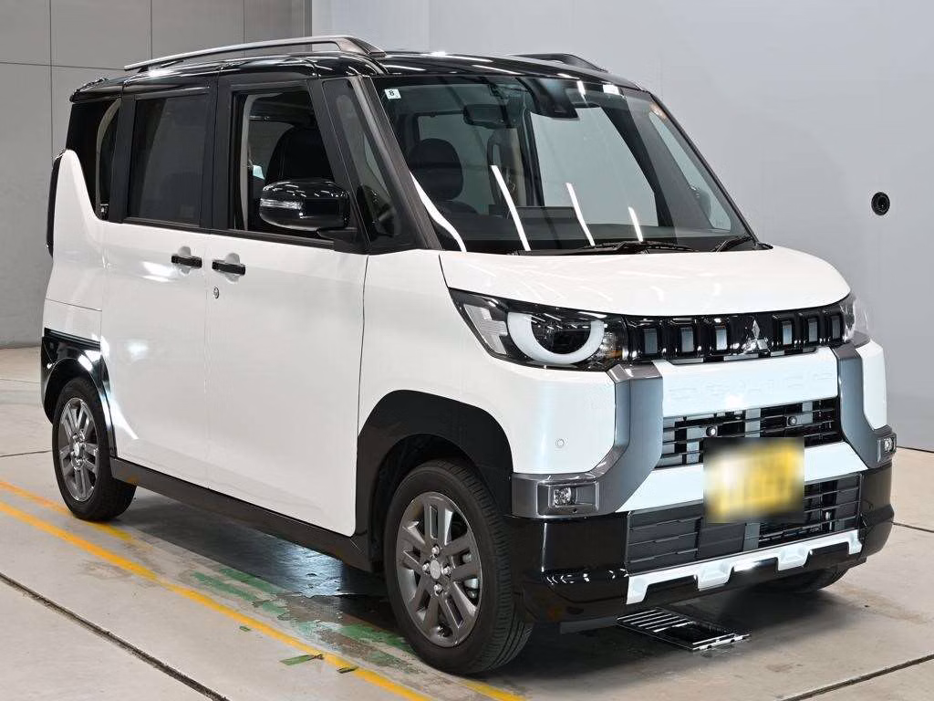 MITSUBISHI DELICA MINI