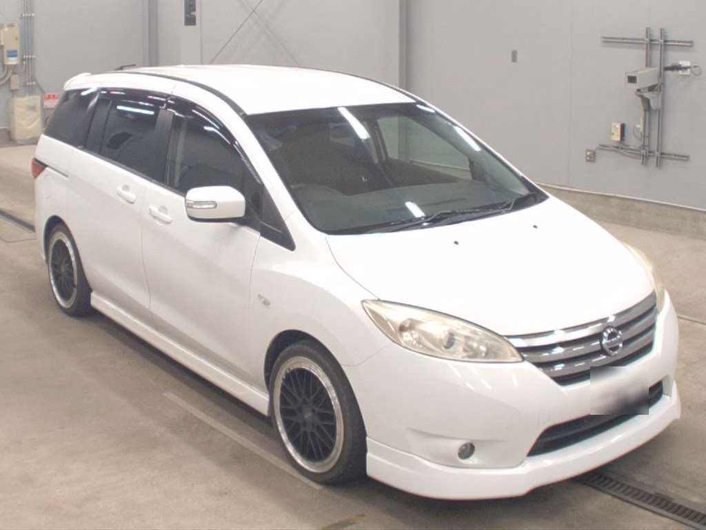 NISSAN LAFESTA