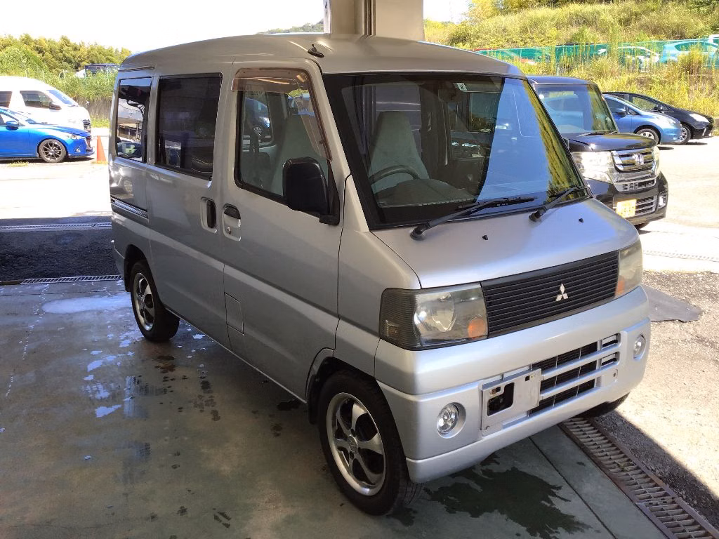 MITSUBISHI MINICAB