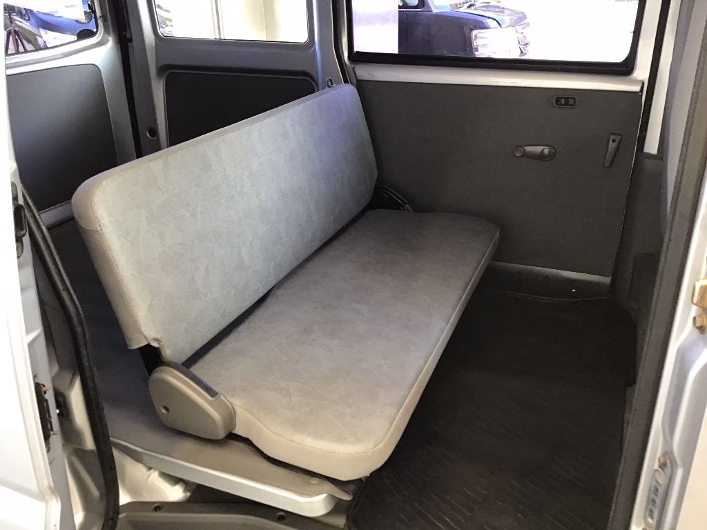 MITSUBISHI MINICAB