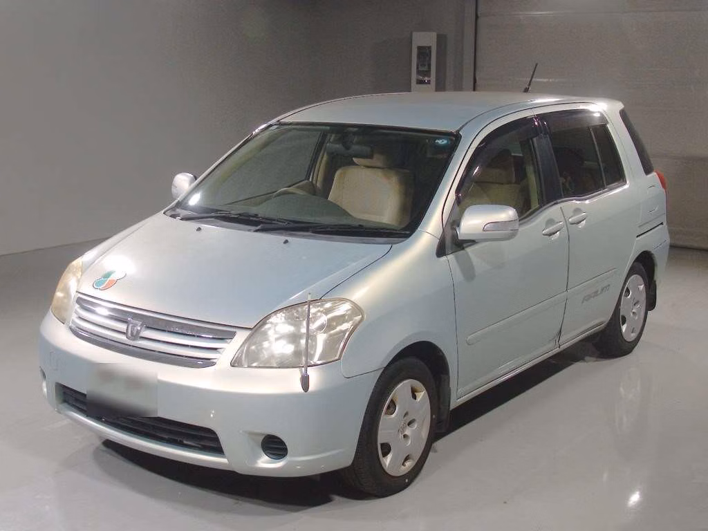 TOYOTA RAUM