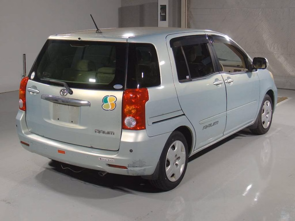 TOYOTA RAUM