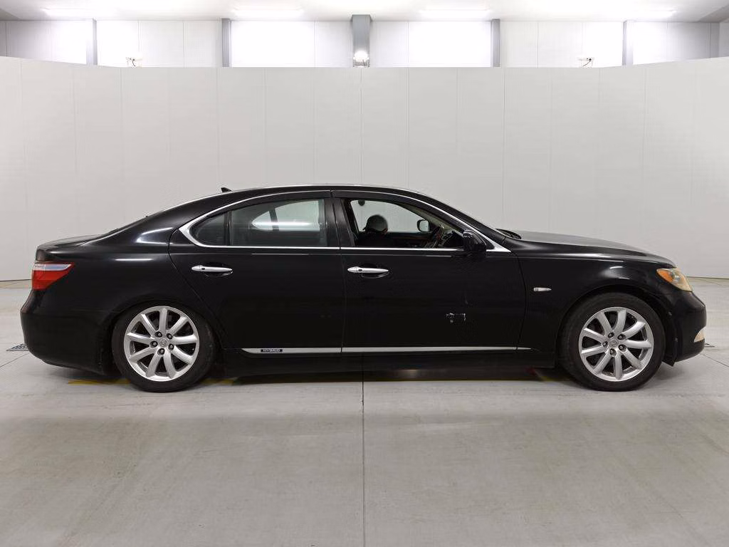 LEXUS LS600H