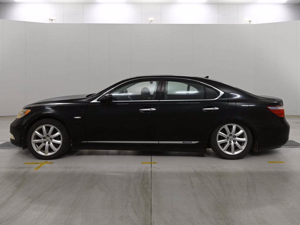 LEXUS LS600H