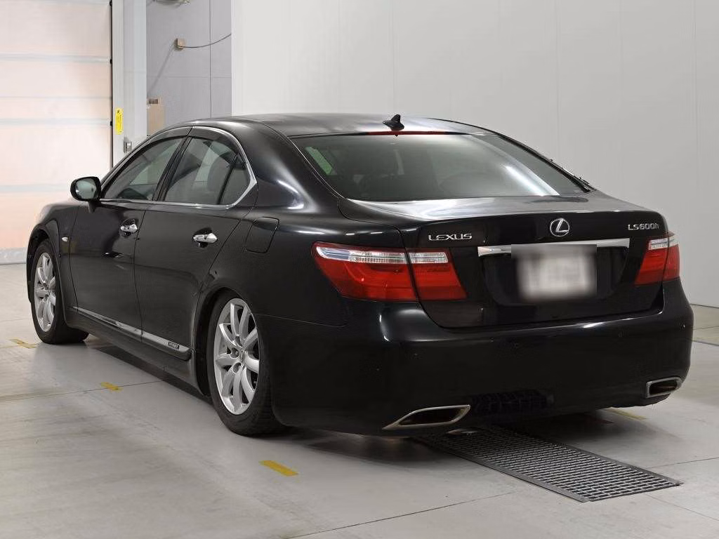 LEXUS LS600H