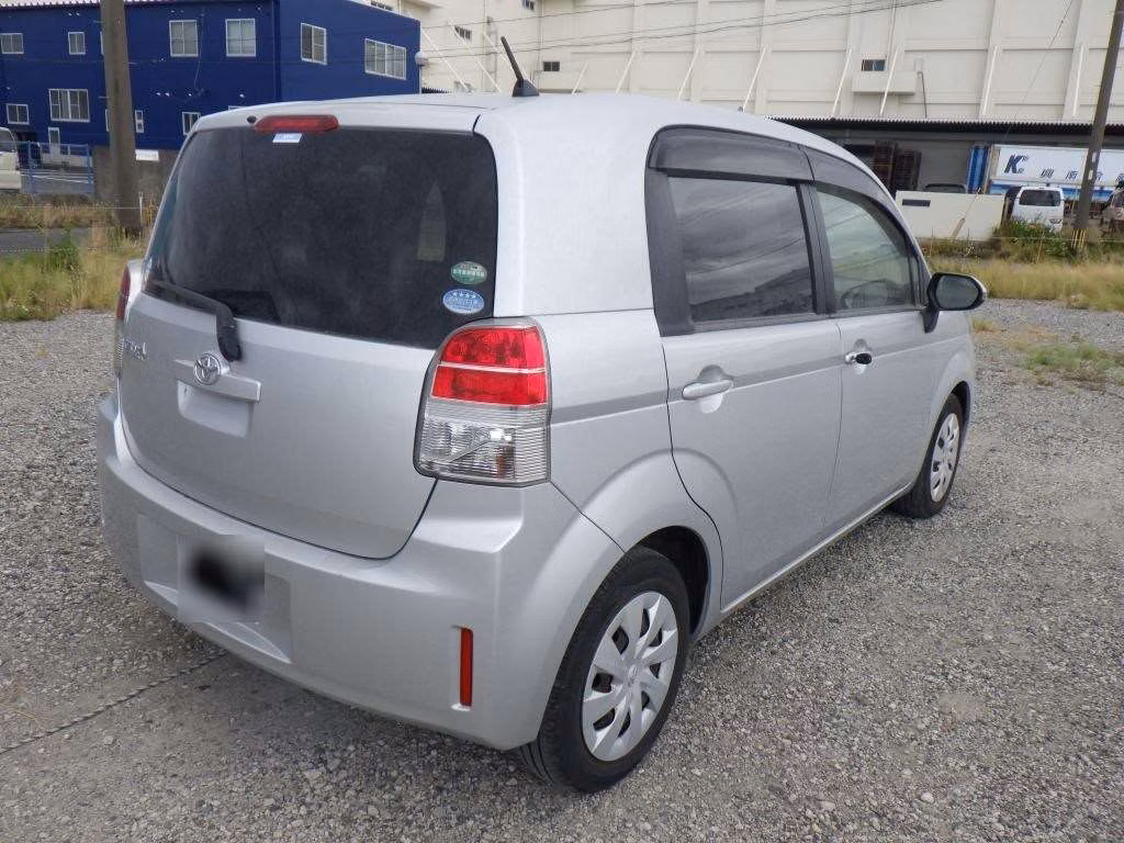 TOYOTA SPADE