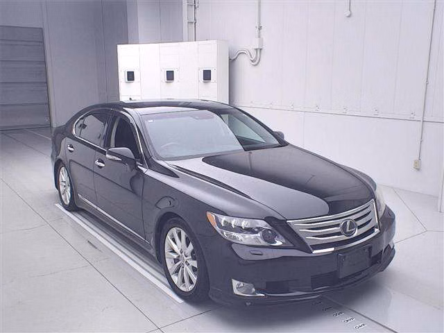 LEXUS LS600H