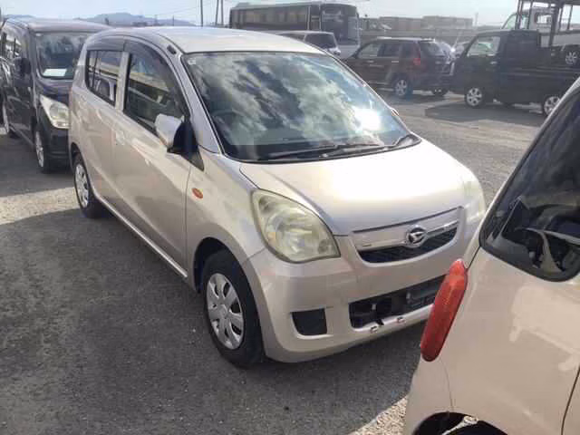 DAIHATSU MIRA