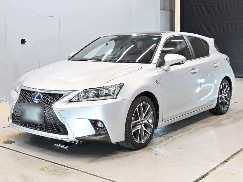 Lexus CT200h