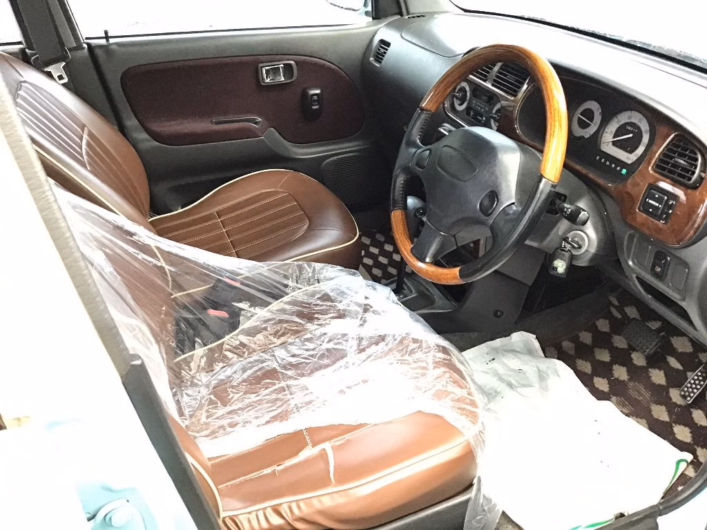 DAIHATSU MIRA GINO
