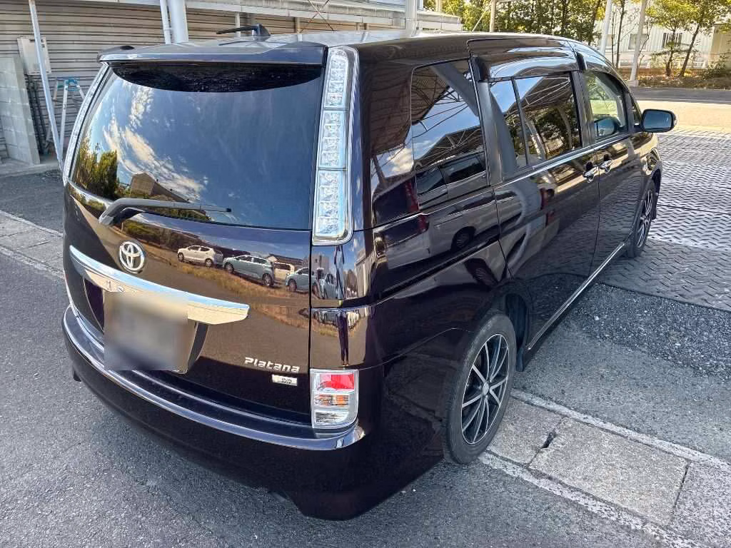 TOYOTA ISIS