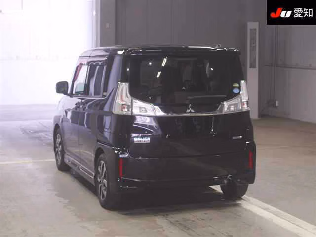 MITSUBISHI DELICA D:2