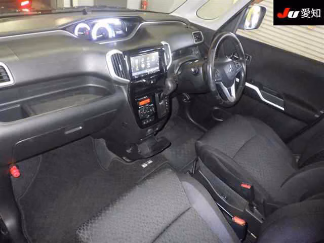MITSUBISHI DELICA D:2