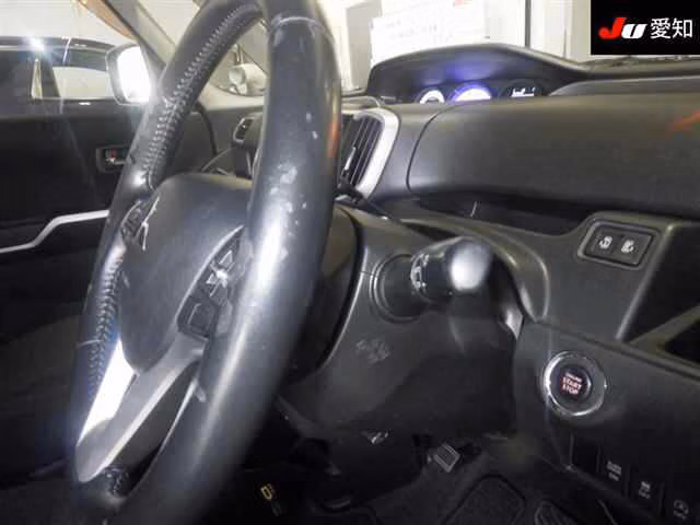 MITSUBISHI DELICA D:2