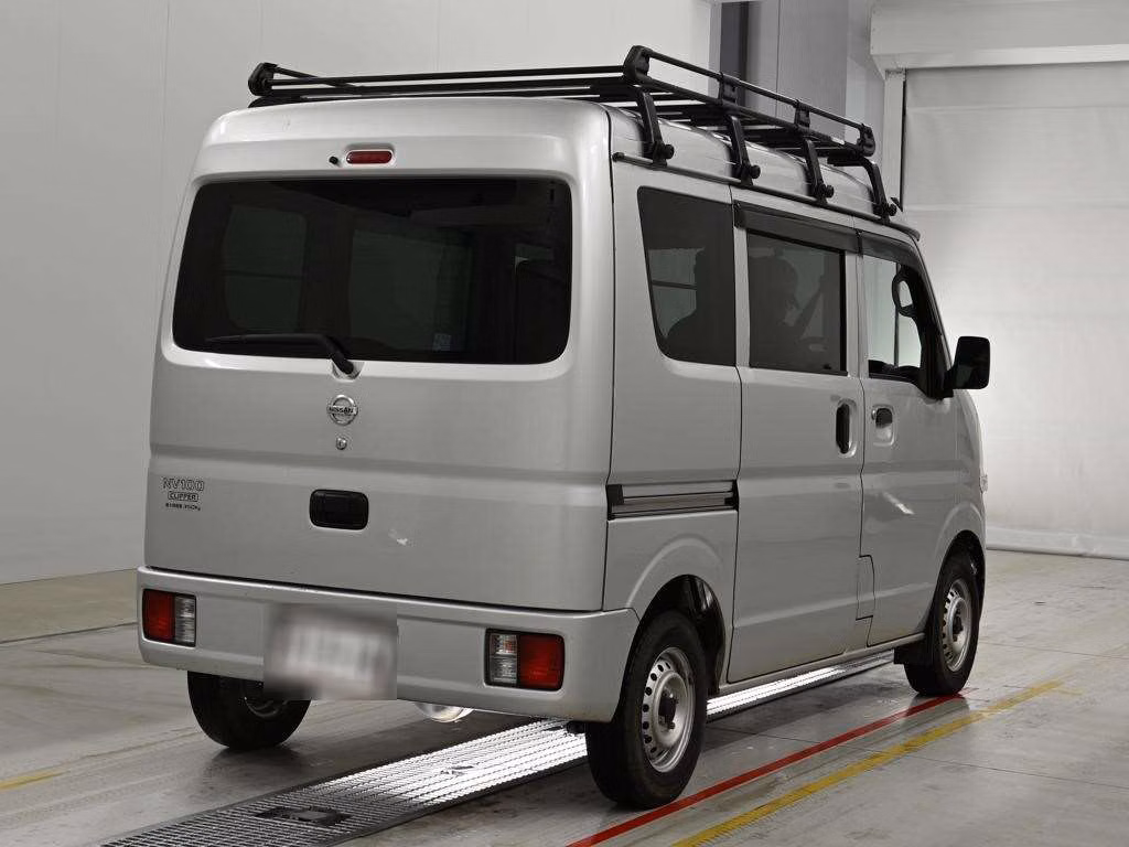 NISSAN NV100 CLIPPER
