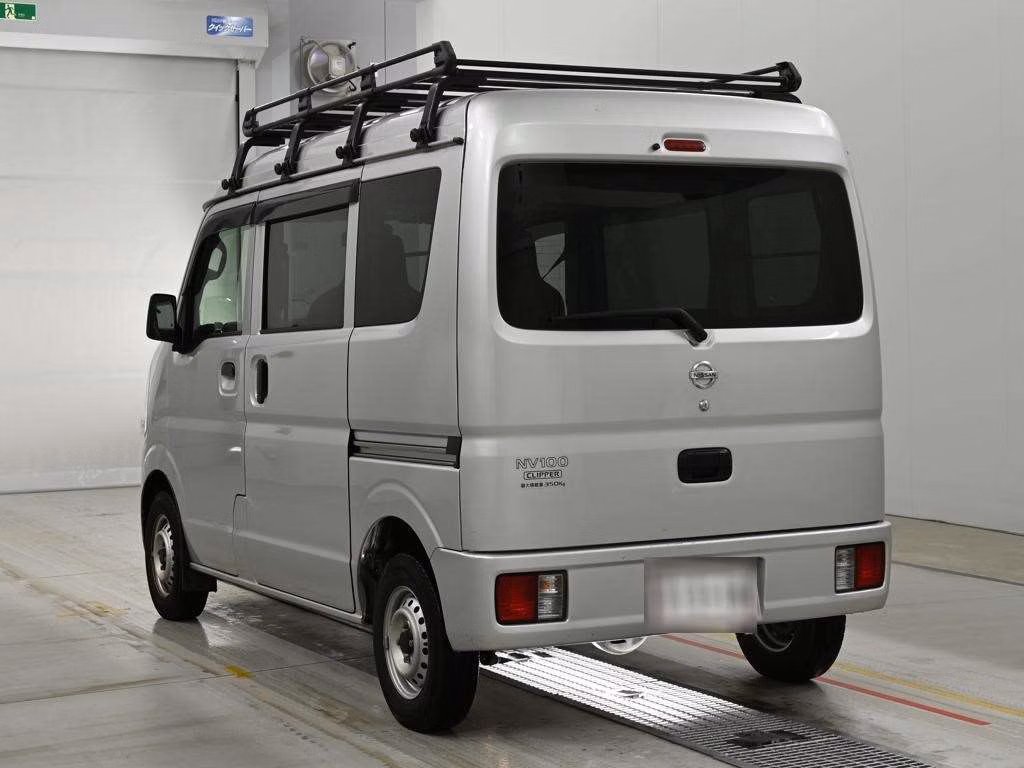 NISSAN NV100 CLIPPER