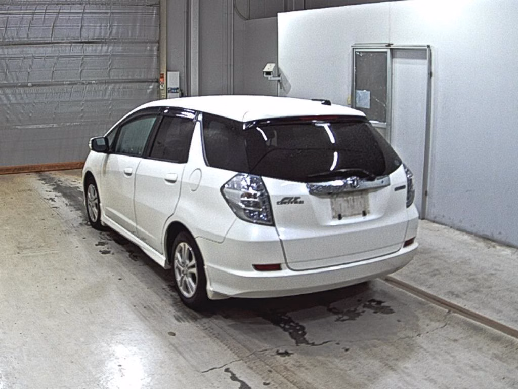 HONDA FIT SHUTTLE