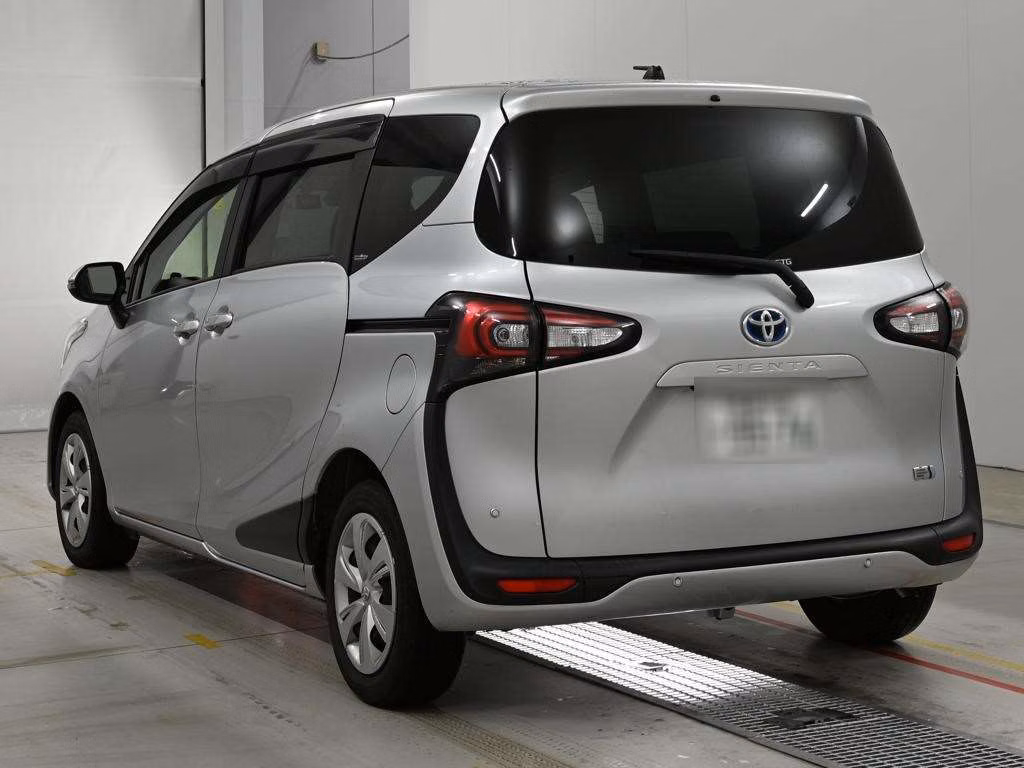 TOYOTA SIENTA