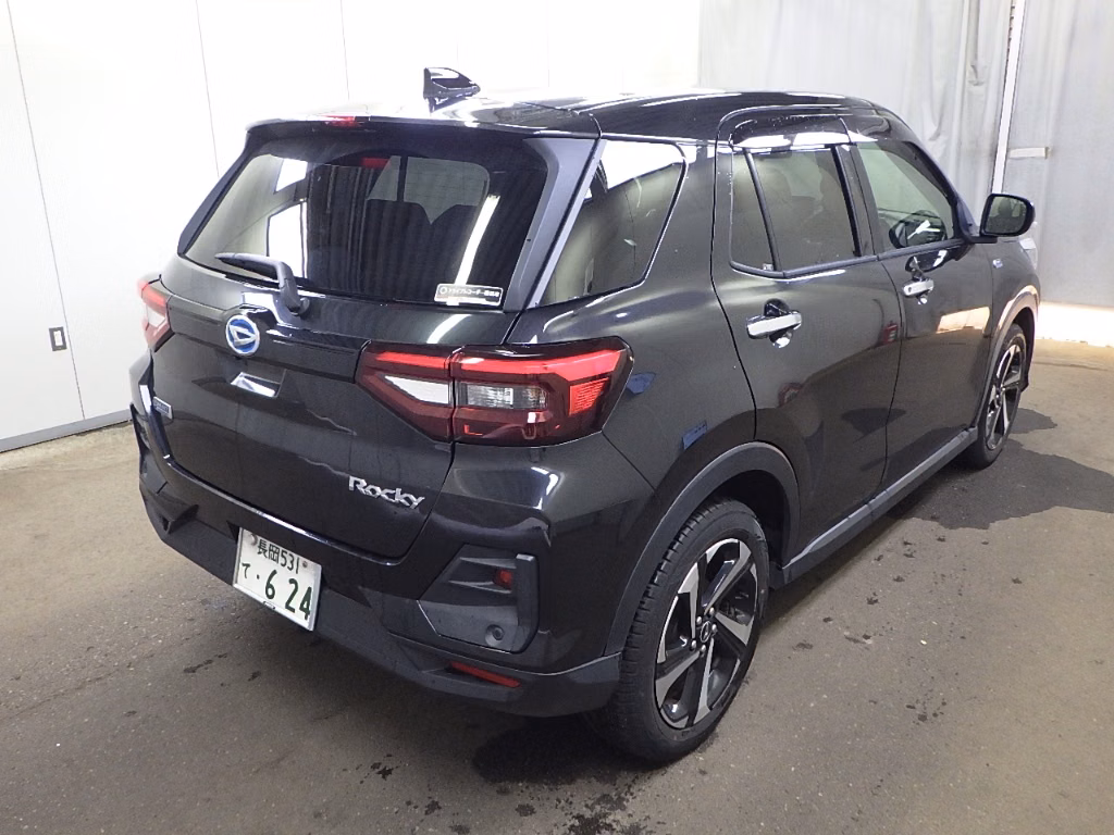 DAIHATSU ROCKY