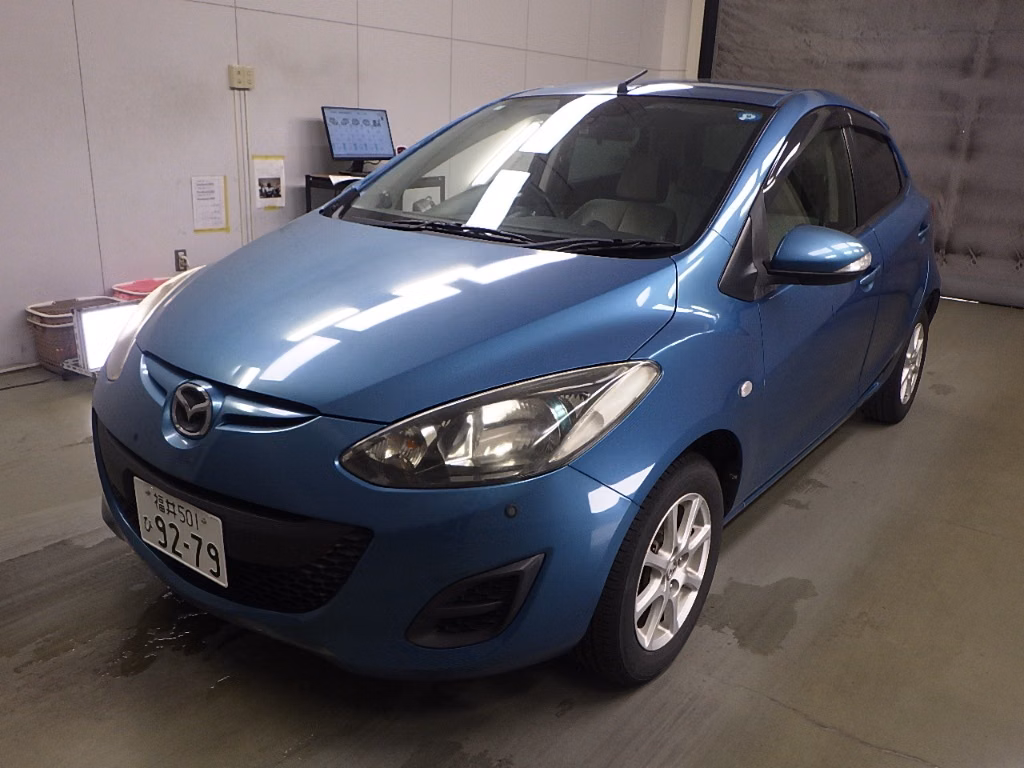 MAZDA DEMIO