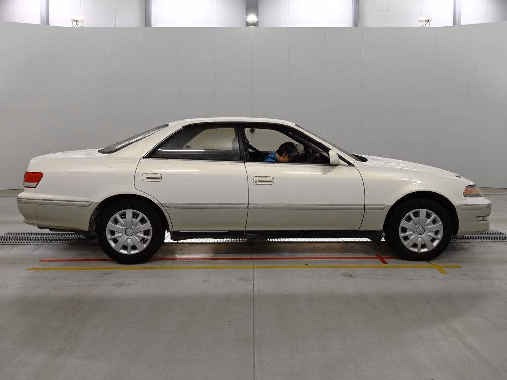 TOYOTA MARK II