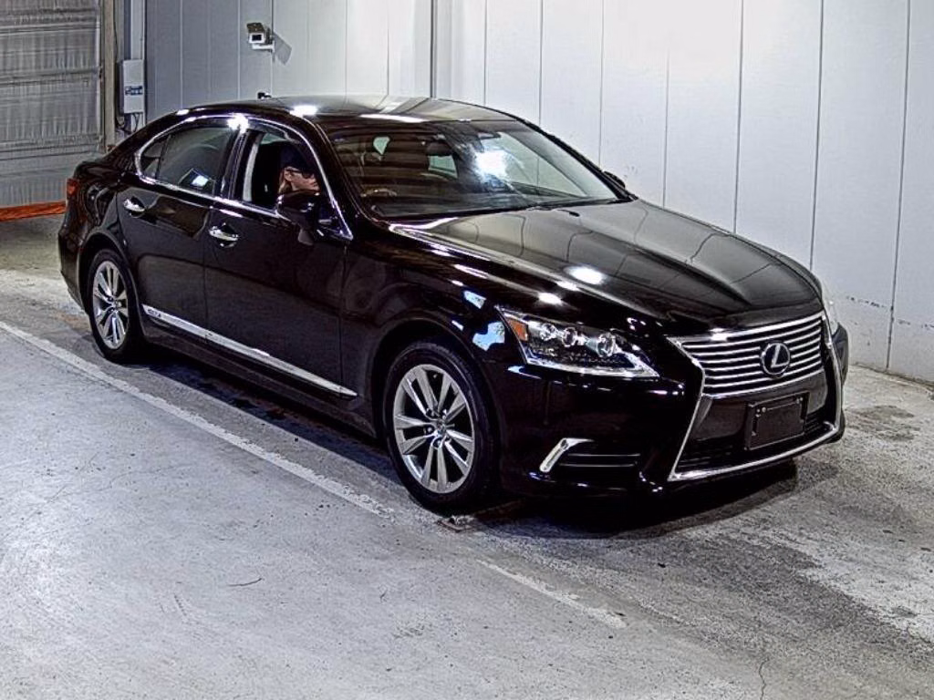 Lexus LS600h