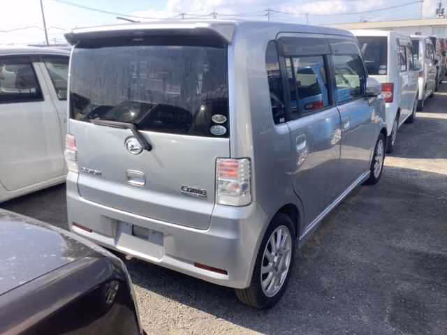 DAIHATSU MOVE CONTE