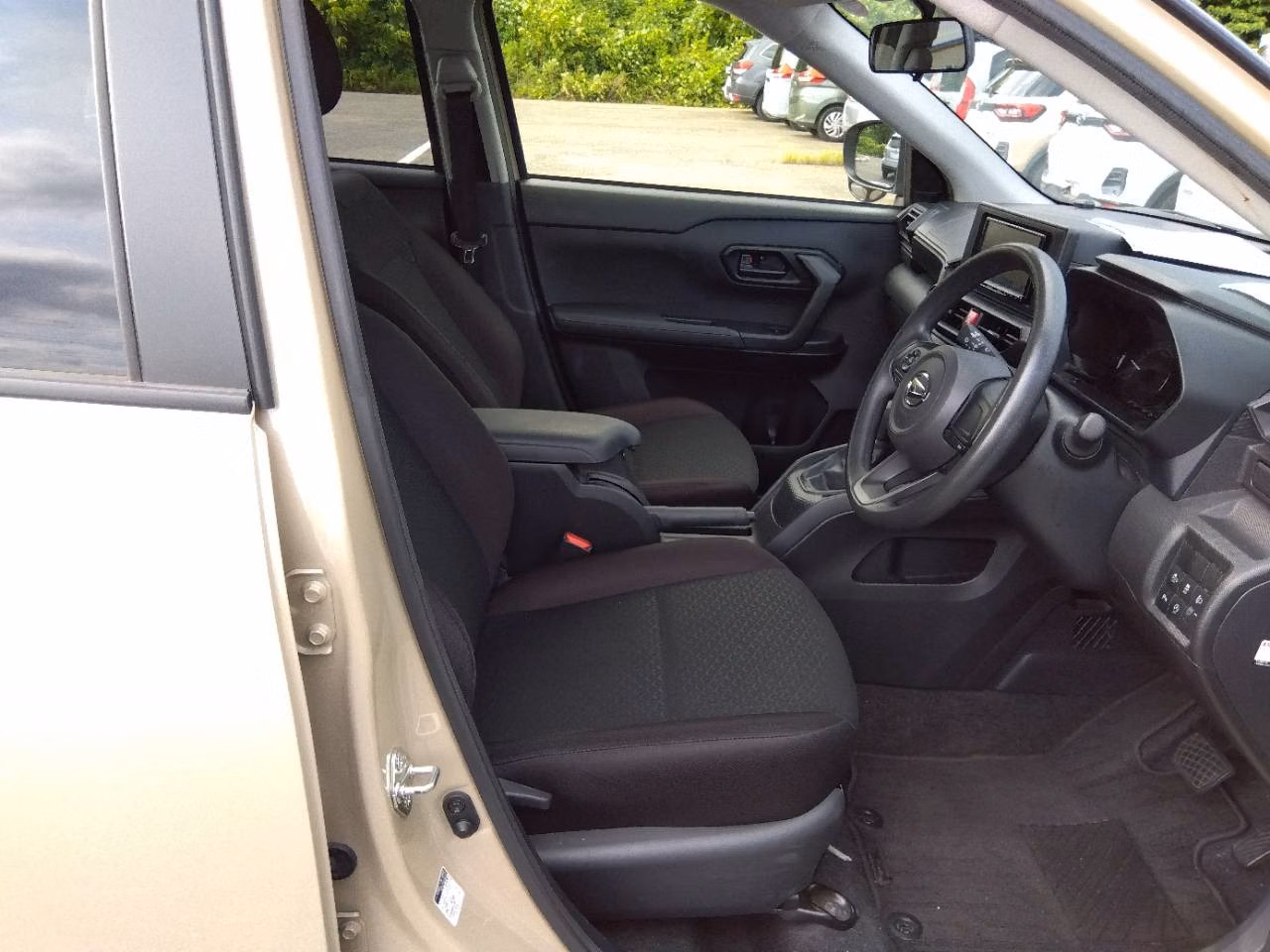 DAIHATSU ROCKY