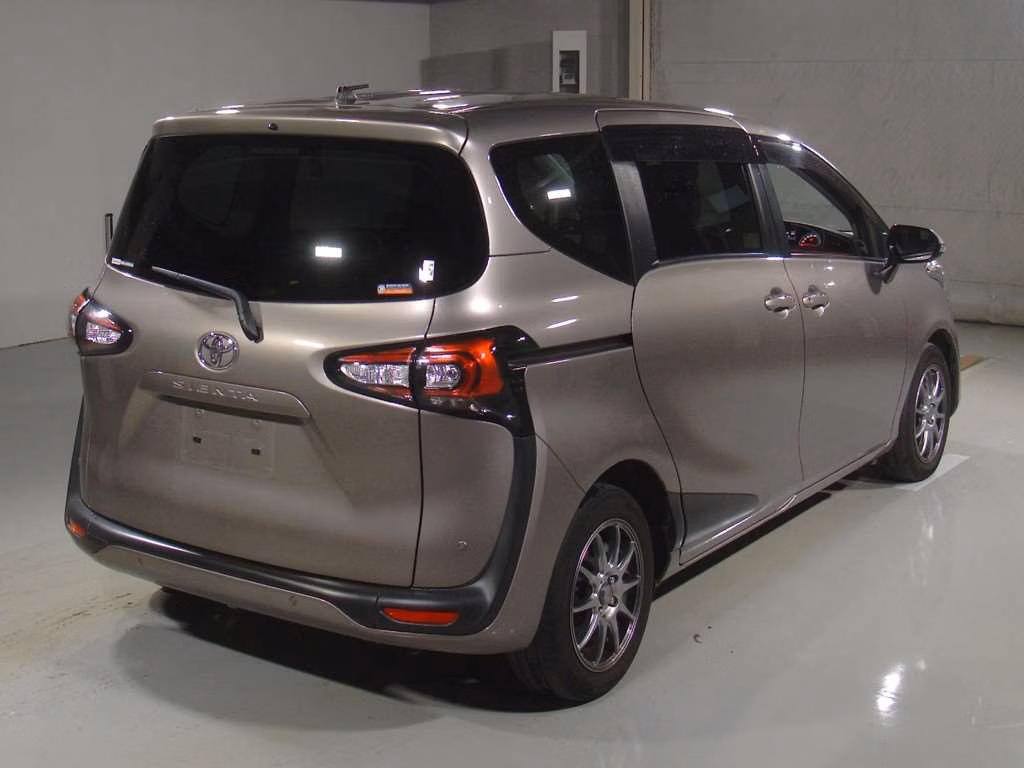TOYOTA SIENTA
