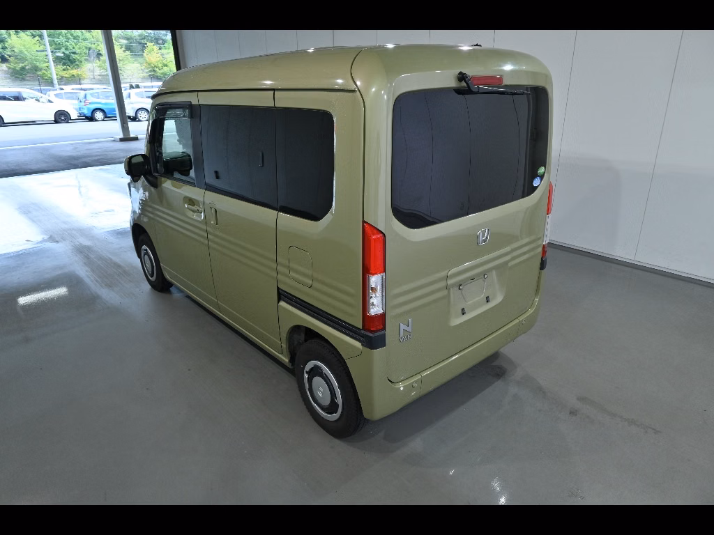 HONDA N-VAN