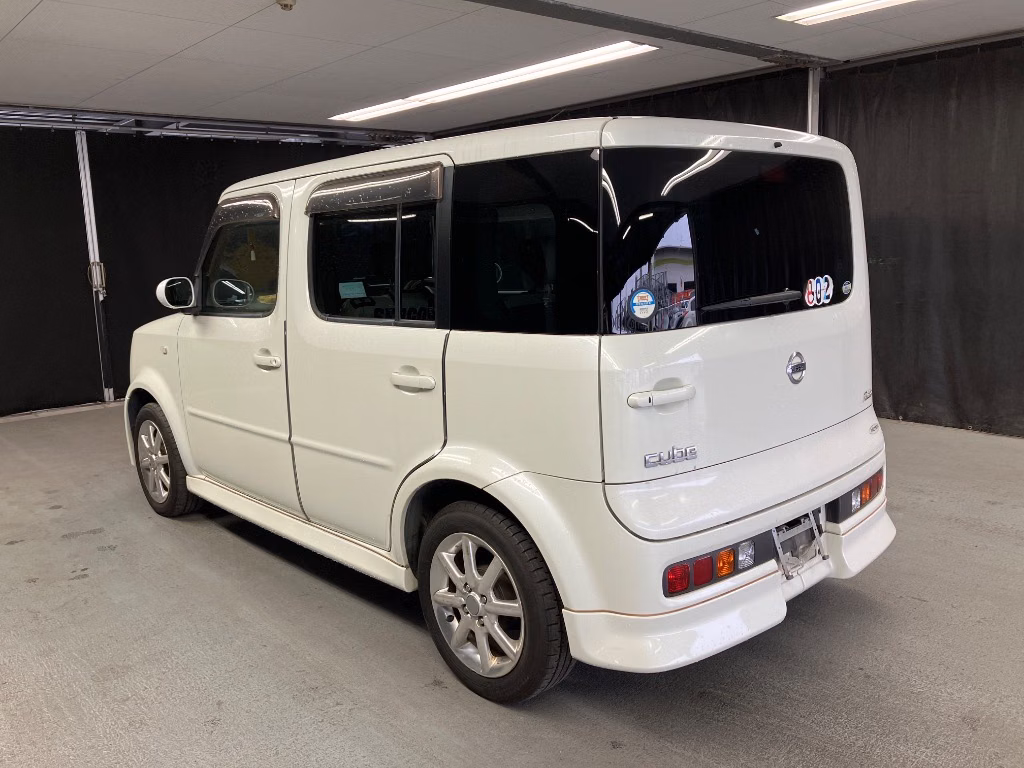 NISSAN CUBE