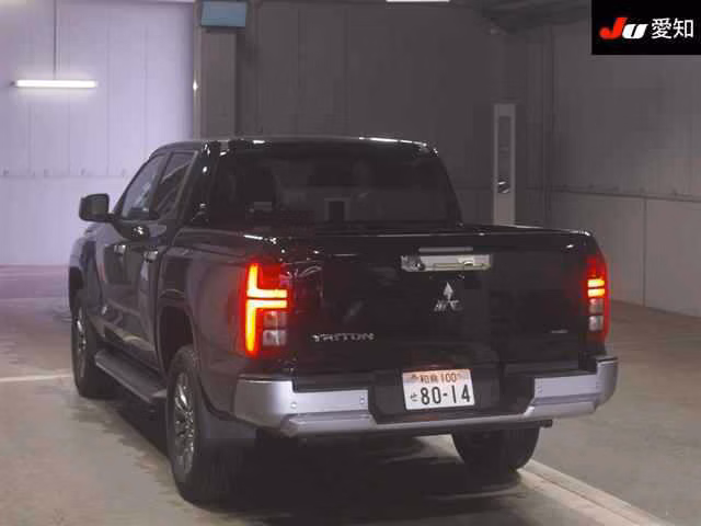 MITSUBISHI TRITON