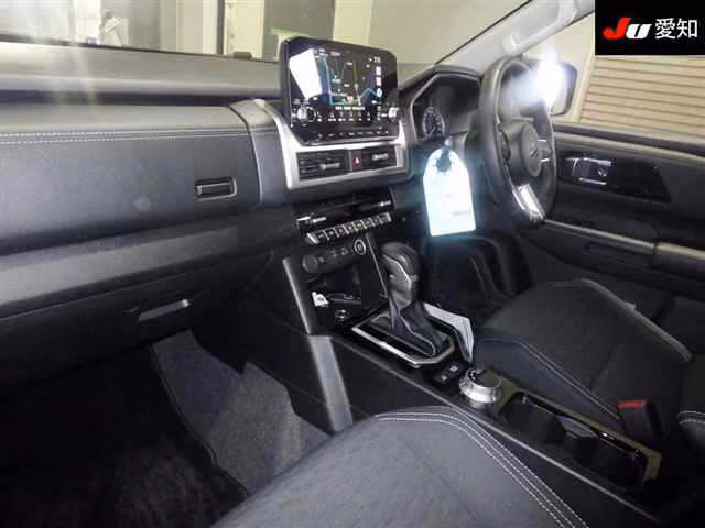 MITSUBISHI TRITON