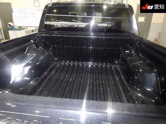 MITSUBISHI TRITON