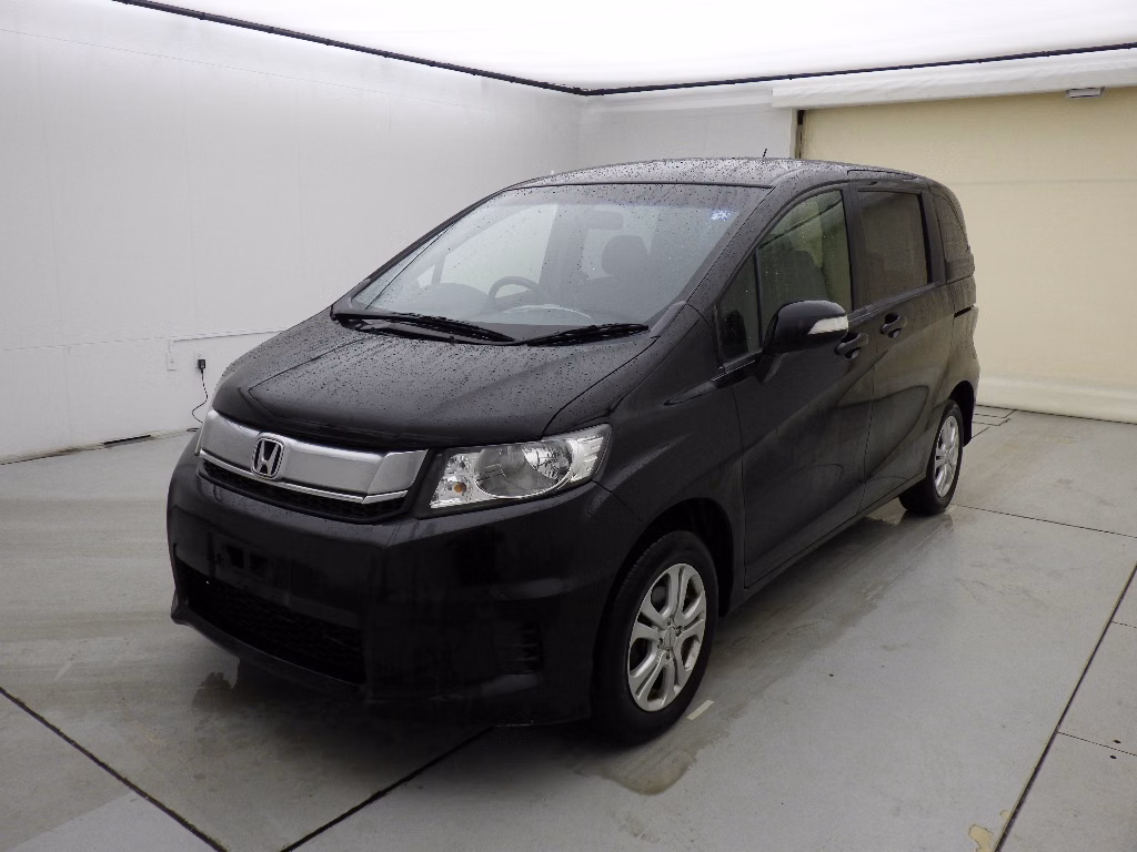 HONDA FREED SPIKE