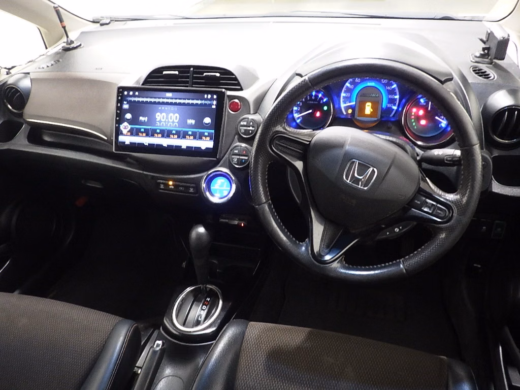 HONDA FIT SHUTTLE