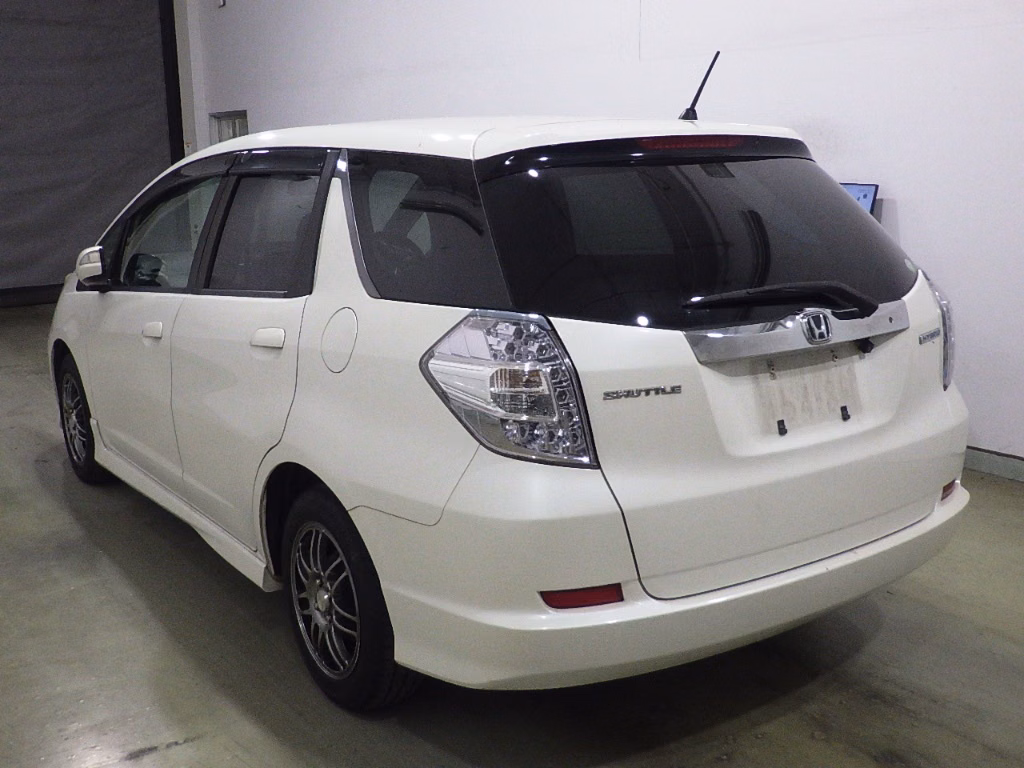 HONDA FIT SHUTTLE