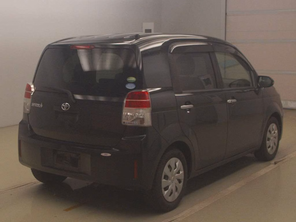 TOYOTA SPADE