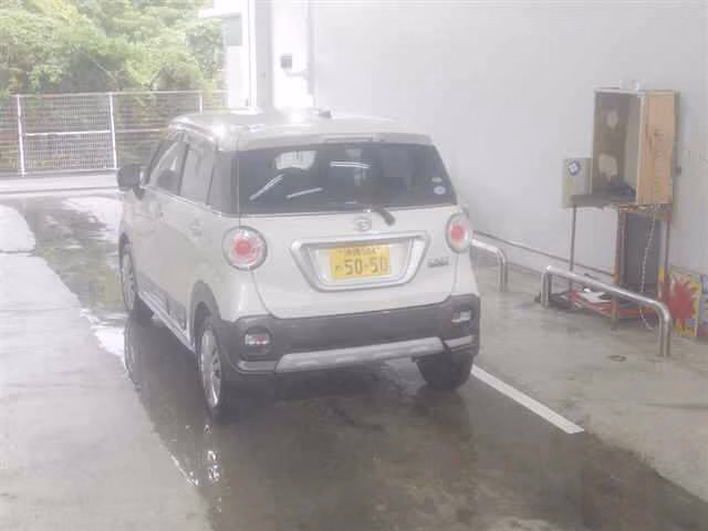 DAIHATSU CAST